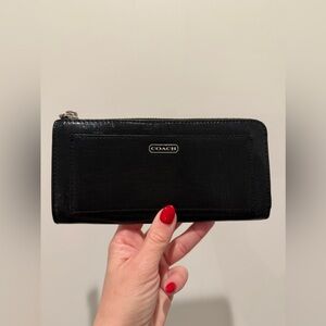 Coach Three Quarter Zip Leather Wallet Black Shiny Textured Clutch Silver Tone